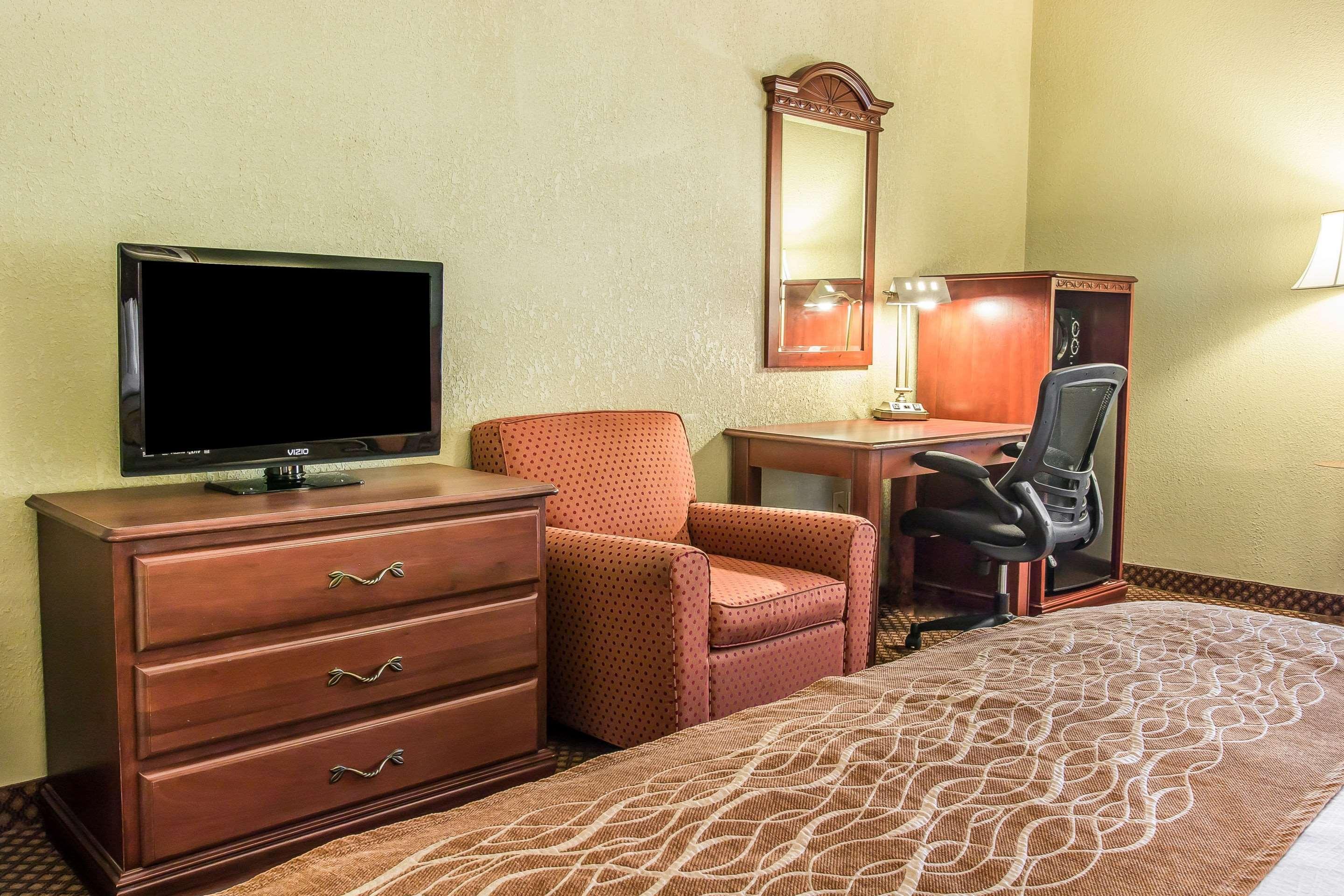 Quality Inn & Suites Ann Arbor Hwy 23 Kültér fotó