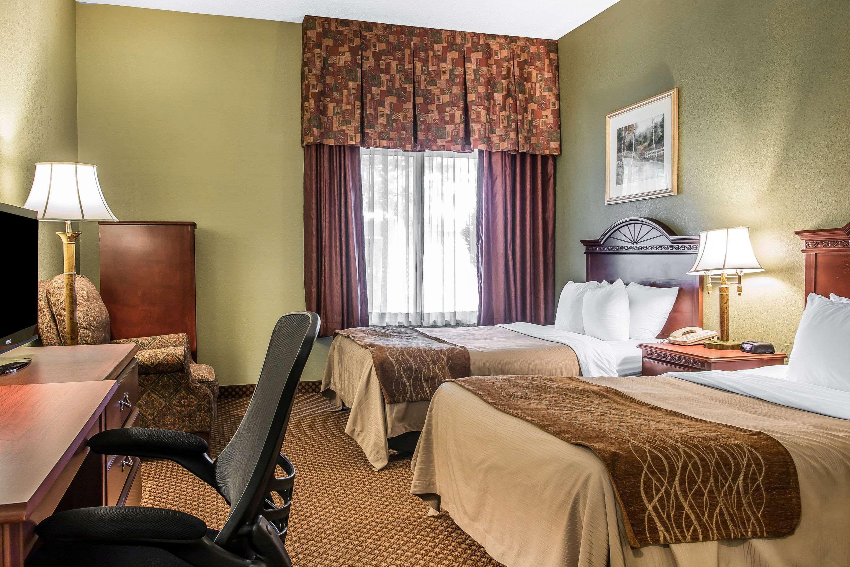Quality Inn & Suites Ann Arbor Hwy 23 Kültér fotó