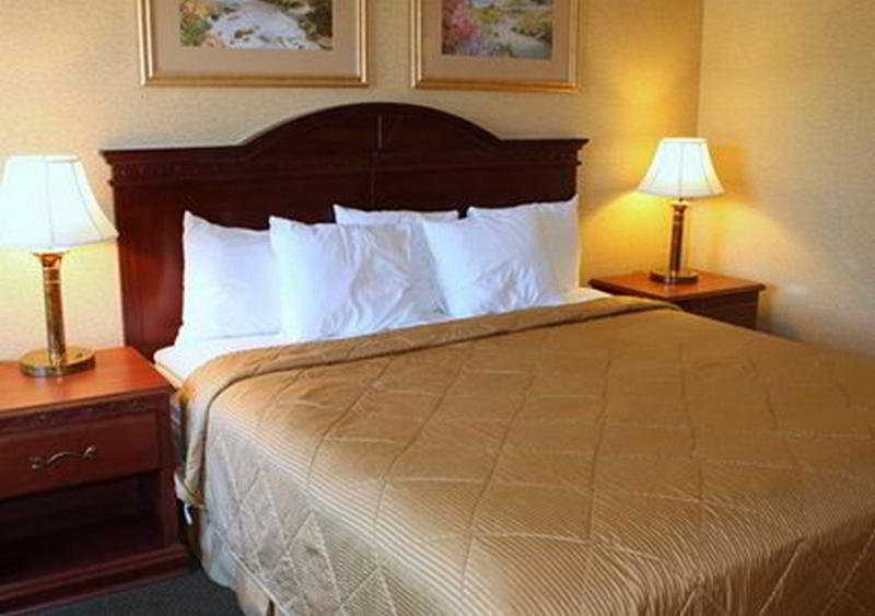 Quality Inn & Suites Ann Arbor Hwy 23 Kültér fotó