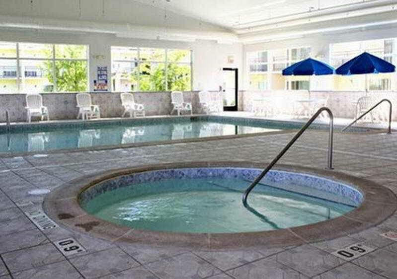 Quality Inn & Suites Ann Arbor Hwy 23 Kültér fotó